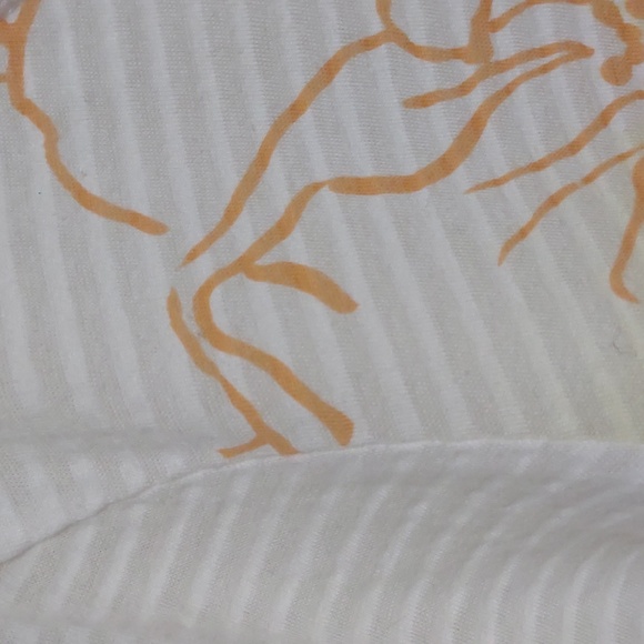 C&B Floral Top(L) - Picture 4 of 4